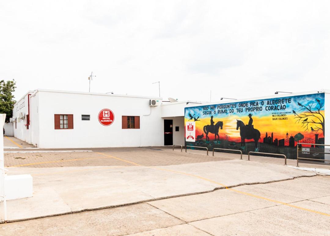Hotel Alegrete Bagian luar foto